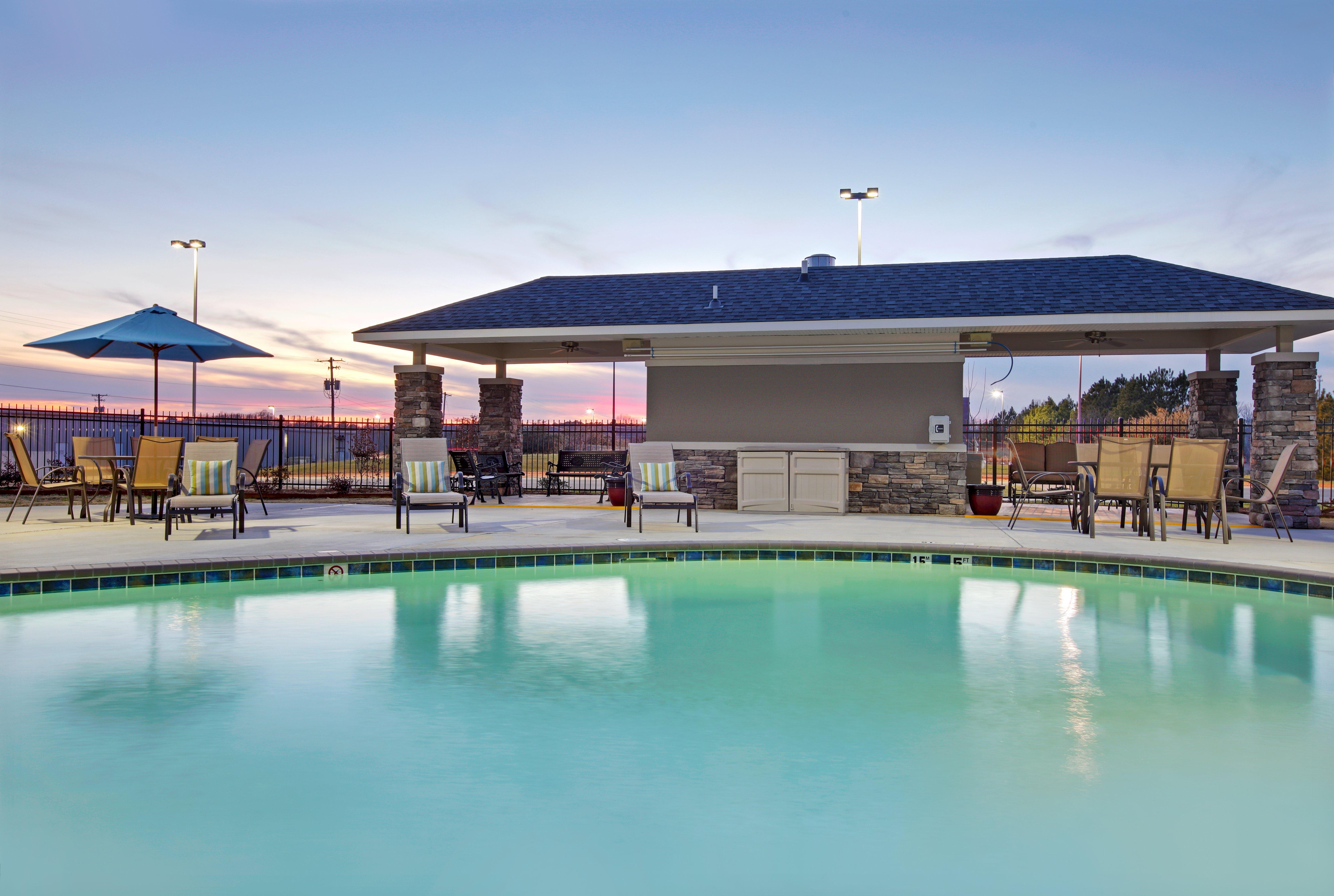 Holiday Inn Express Monticello By Ihg Buitenkant foto