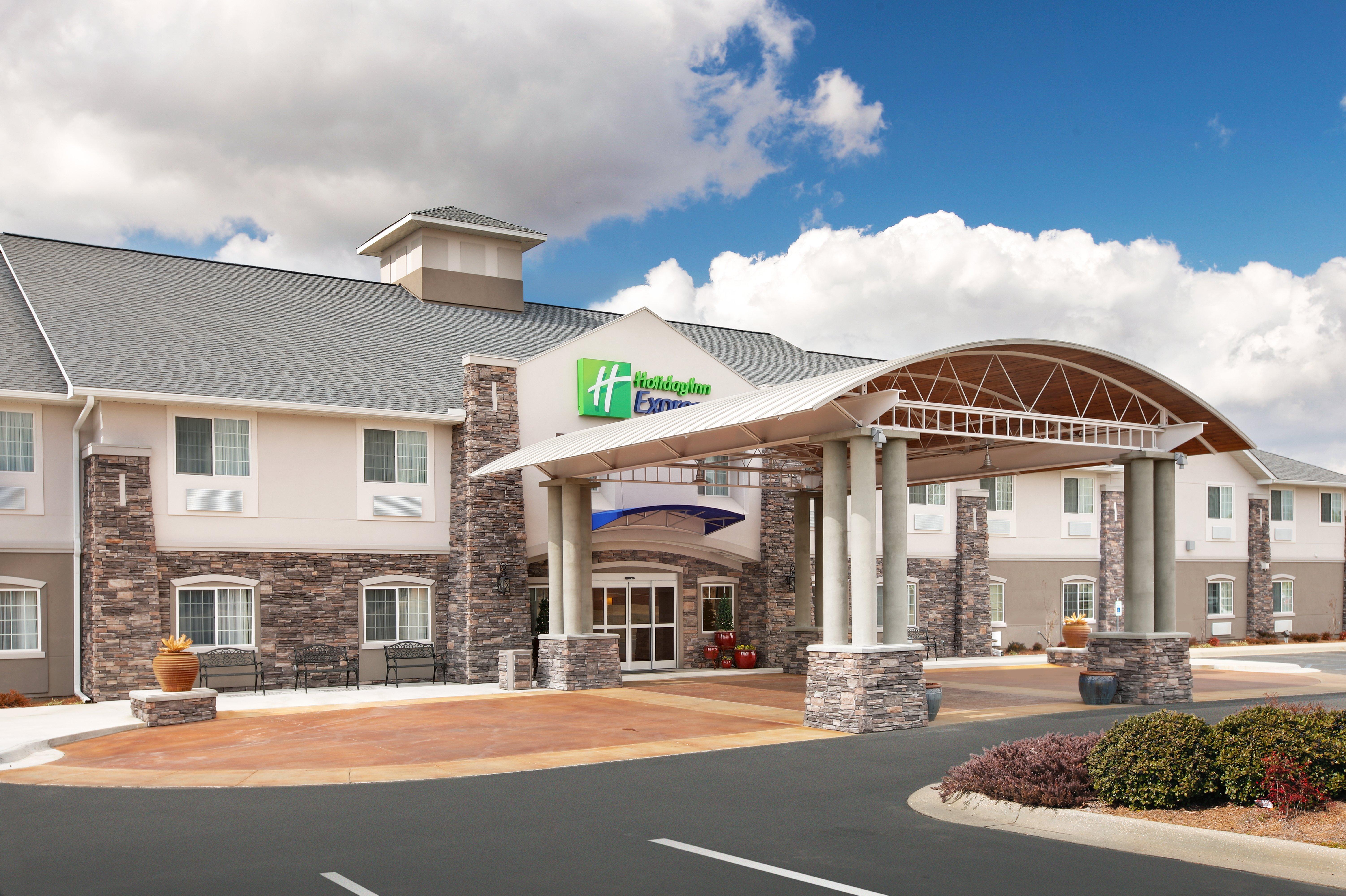 Holiday Inn Express Monticello By Ihg Buitenkant foto