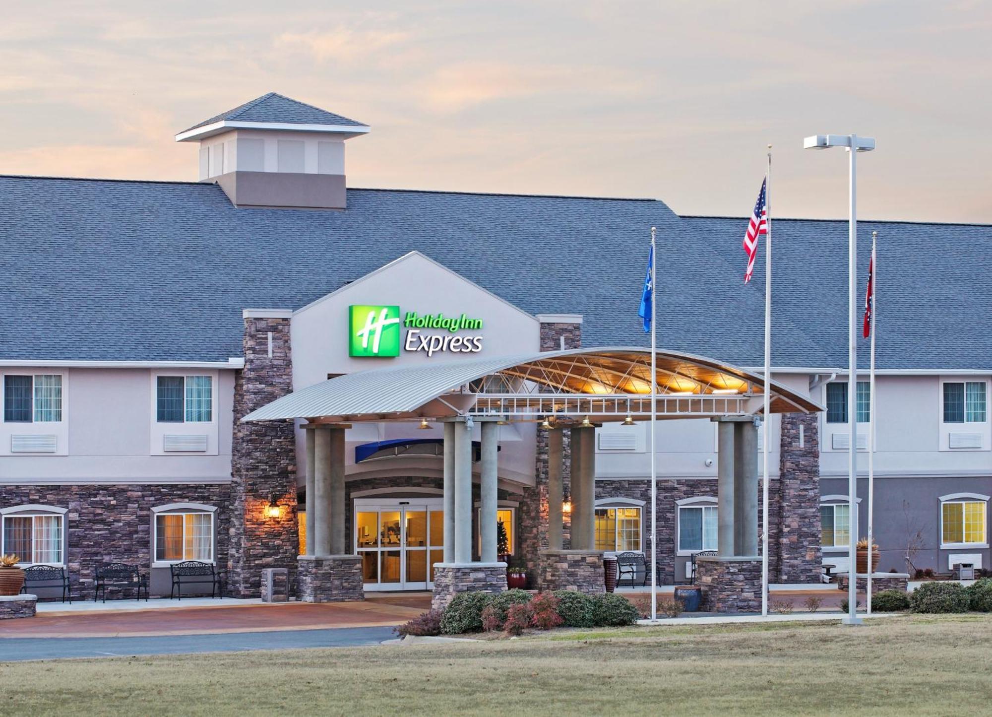 Holiday Inn Express Monticello By Ihg Buitenkant foto