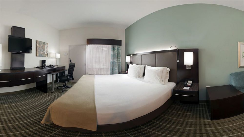 Holiday Inn Express Monticello By Ihg Buitenkant foto